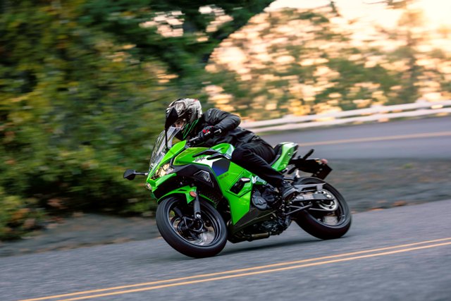 Kawasaki Ninja 500SE 2026.